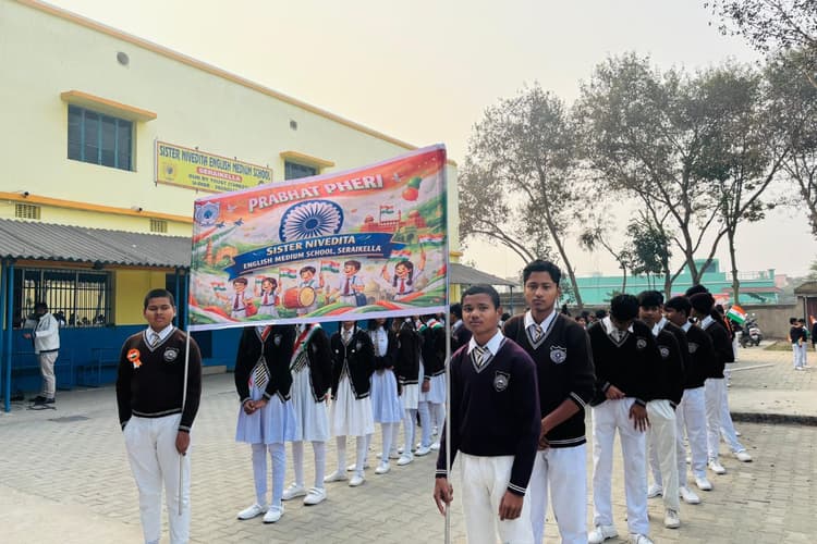 तिरंगे के रंग में रंगा सिस्टर निवेदिता स्कूल सरायकेला, प्रभात फेरी और ड्रॉइंग मीट ने बढ़ाया गणतंत्र दिवस का उत्साह