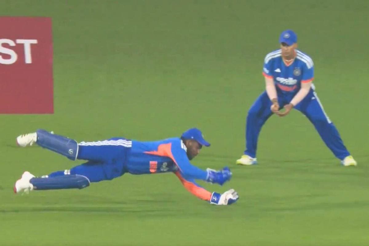 Video: सैमसन ने पलक झपकते ही लगाई एसी छलांग की दंग रह गए सभी, लपका चौंकाने वाला कैच