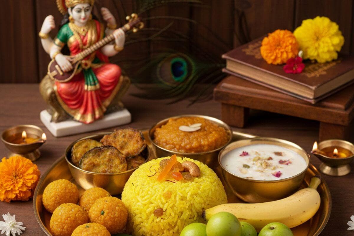 Saraswati Puja Bhog Ideas: बसंत पंचमी पर चढ़ाएं ये 5 पारंपरिक भोग, मां सरस्वती होंगी खुश