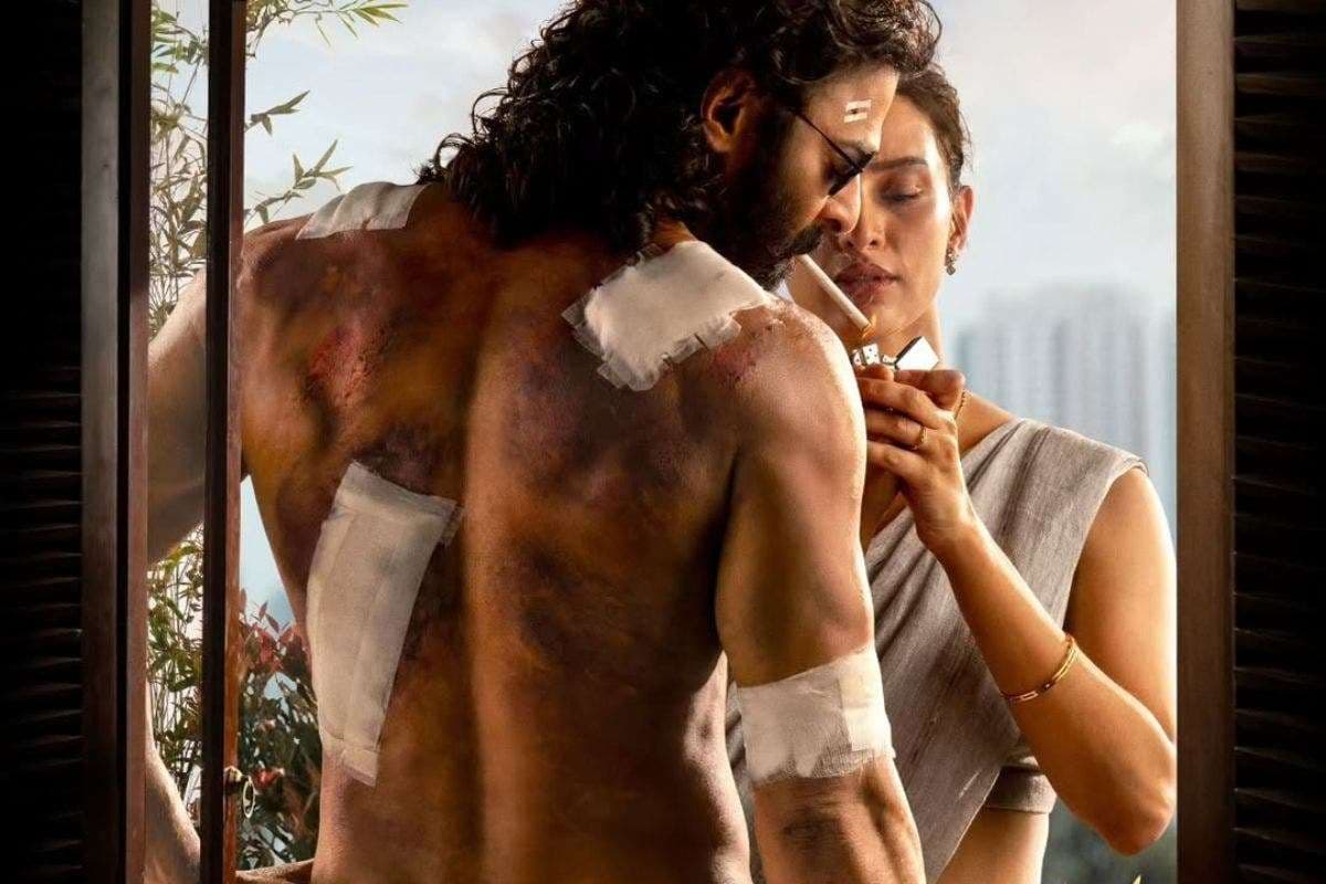 Spirit First Look Out: नए साल पर फैंस को मिला सरप्राइज, सामने आया प्रभास की 'स्पिरिट' का फर्स्ट लुक, तृप्ति डिमरी संग दिखी दमदार केमिस्ट्री