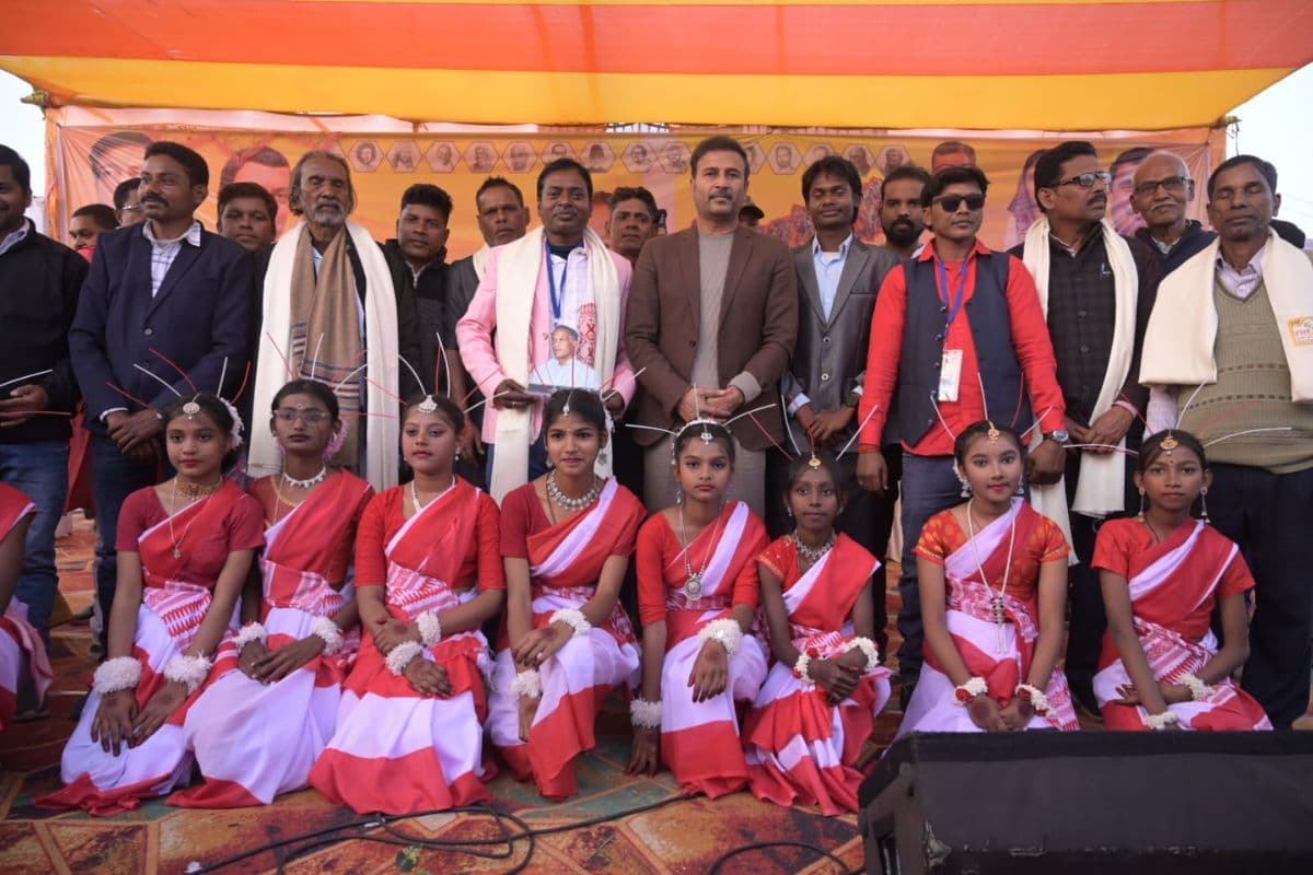 धनबाद में विनोद बिहारी महतो को याद कर सुदेश महतो बोले–’उनकी जिंदगी से नई पीढ़ी को सीखने की जरूरत’