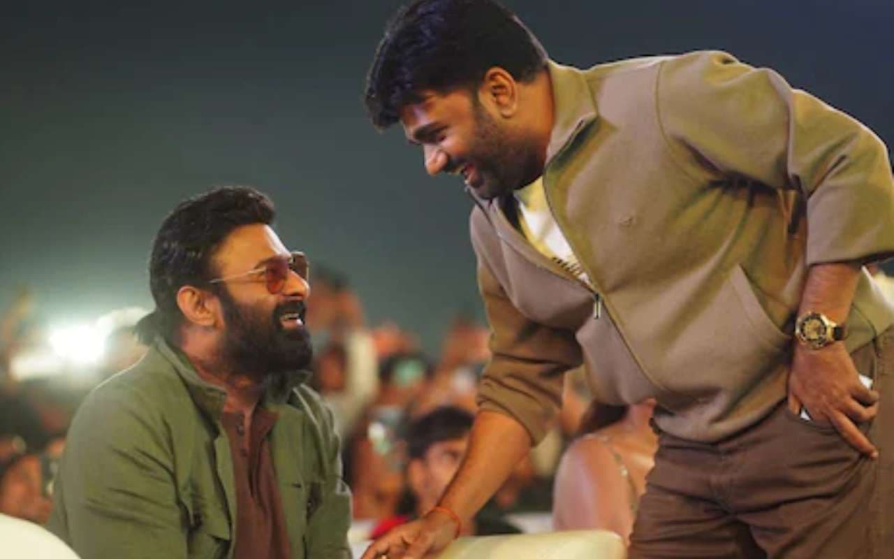 The Raja Saab: प्रभास को ‘भारत का सबसे बड़ा सुपरस्टार’ बताए जाने पर ‘द राजा साब’ के निर्देशक ने तोड़ी चुप्पी, कहा- वह ग्लोबल स्टार हैं