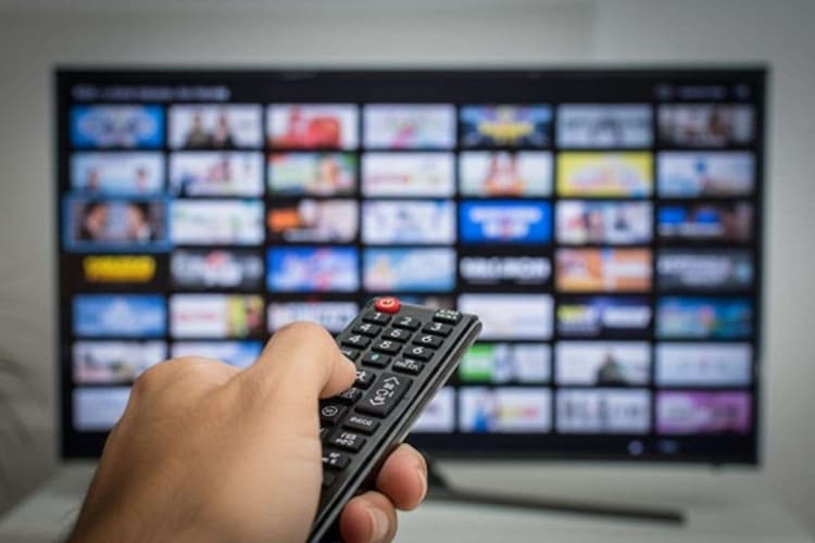 Smart TV के कछुए जैसी स्पीड से हो गए हैं परेशान? इस ट्रिक से 1 मिनट में बनाएं पहले जैसा सुपरफास्ट