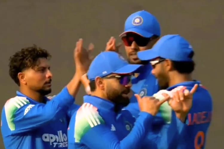 लाइव मैच में किंग कोहली की मस्ती, वडोदरा में किया ऐसा डांस की वायरल हो गया वीडियो