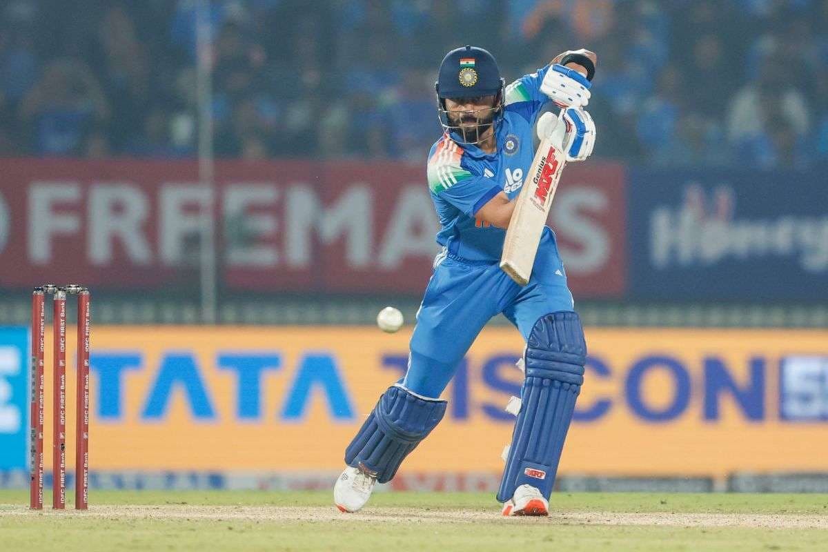 Virat Kohli Records: विराट कोहली अब केवल ‘भगवान’ से पीछे, अंतरराष्ट्रीय क्रिकेट में 28000 रन पूरे Virat Kohli Records: विराट कोहली अब केवल ‘भगवान’ से पीछे, अंतरराष्ट्रीय क्रिकेट में 28000 रन पूरे