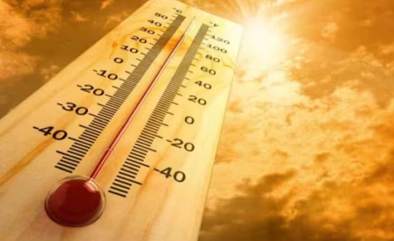 West Bengal Weather: बंगाल को ठंड कह रहा बाई-बाई, चार दिनों में 3 डिग्री तक बढ़ा तापमान