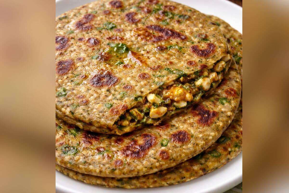 Winter Special Bathua Paneer Paratha