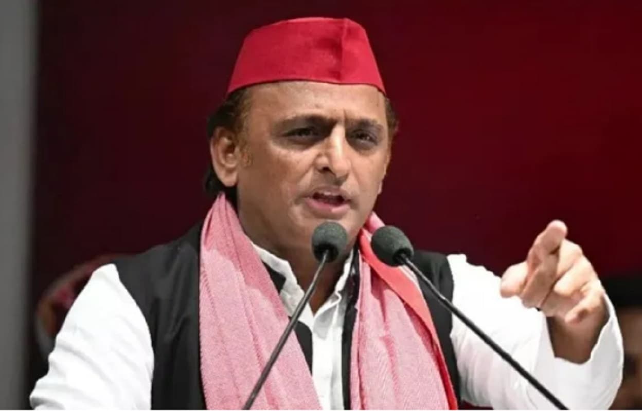 कोलकाता में गरजे अखिलेश यादव, बोले- दीदी से ED हारी है, अब BJP हारेगी