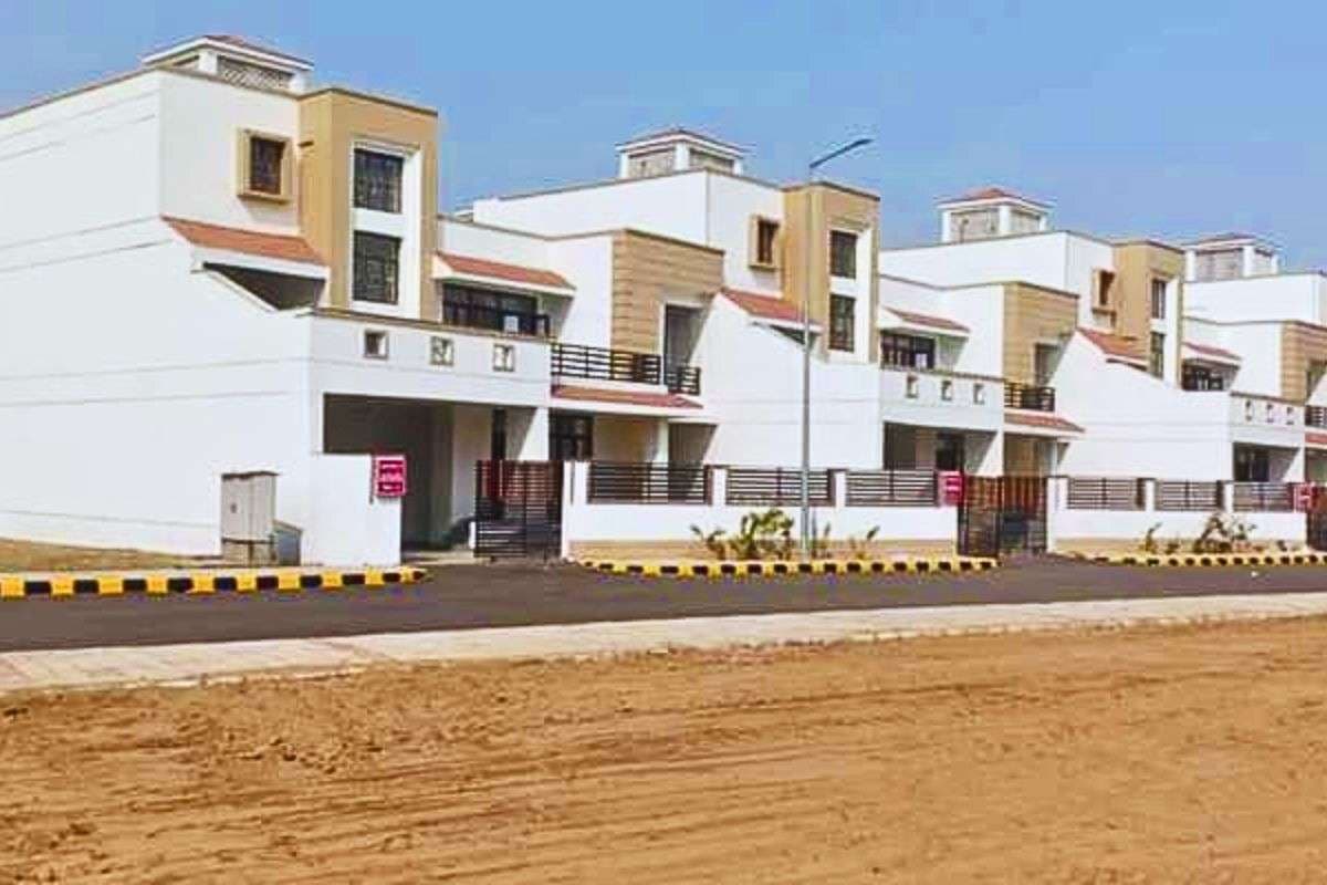 नीतीश सरकार का बड़ा फैसला! बिहार के मंत्री रख सकेंगे अब दो-दो सरकारी बंगले, 15 विधायकों को भी मिली छूट