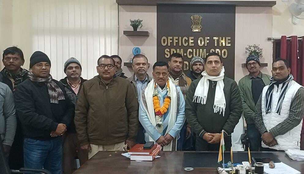 सेवानिवृत्ति पर स्टेनो को दी गयी भावभीनी विदाई