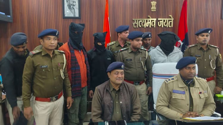 शहर के आर्यावर्त होटल से 27 किलो गांजा व पसराहा में 200 ग्राम हीरोइन बरामद, चार गिरफ्तार