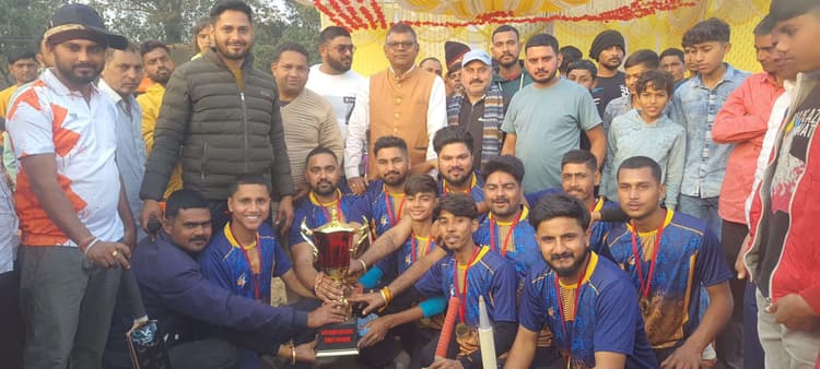 Bokaro News : पुष्पा 11 की टीम बनी विजेता