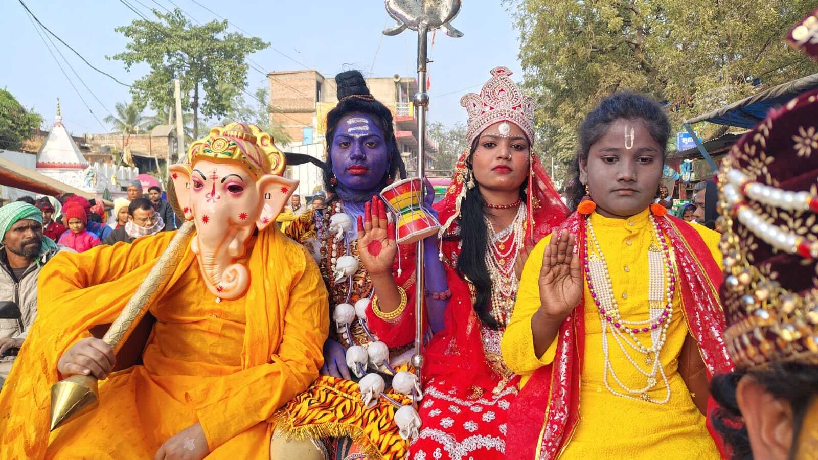 सूर्यदेव मंदिर के तीसरे स्थापना दिवस पर शिव महापुराण प्रारंभ