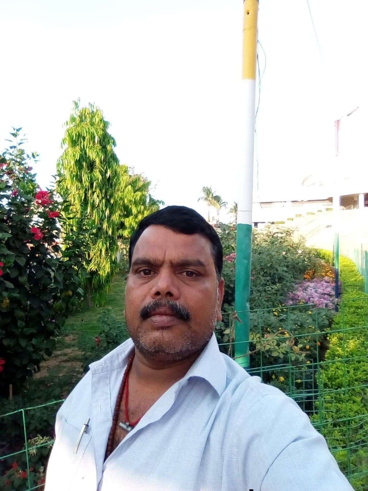 Giridih News: सड़क हादसे में बाइक सवार की मौत, परिवार में कोहराम