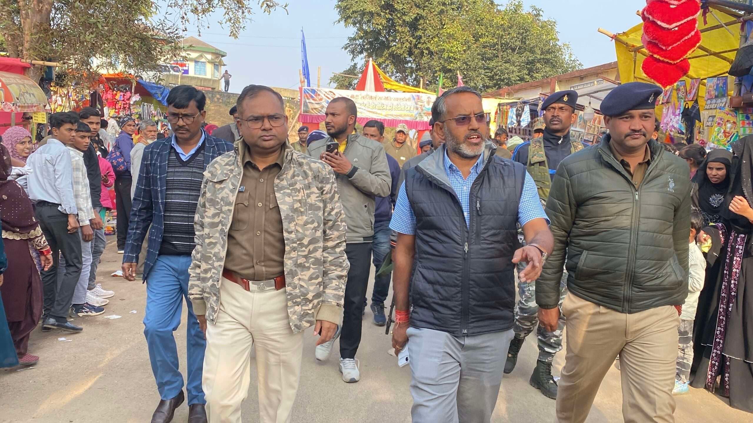 Giridih News :डीसी व एसपी ने खंडोली डैम व उसरी फॉल का लिया जायजा