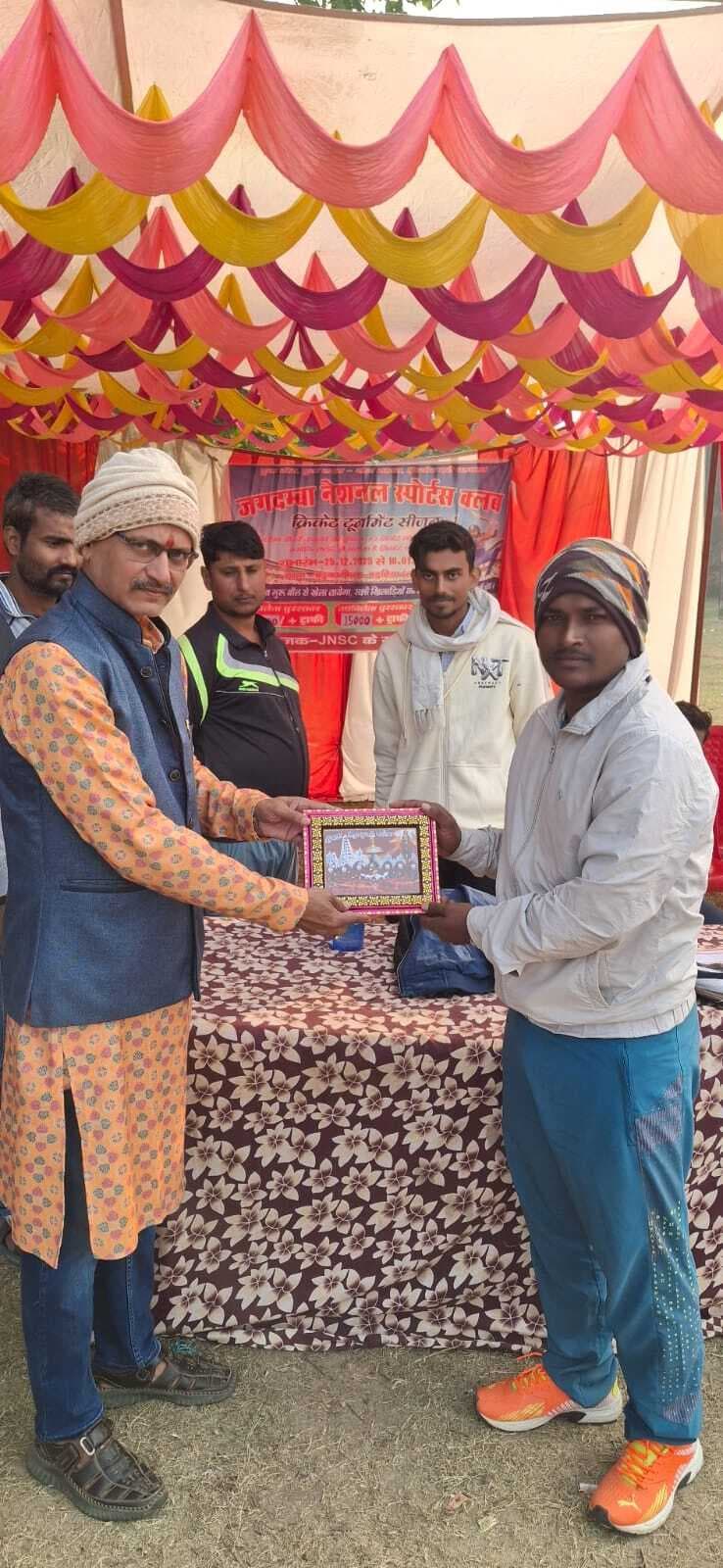 टाइगर इलेवन झाझा ने केसीसी खुटहा को हराया