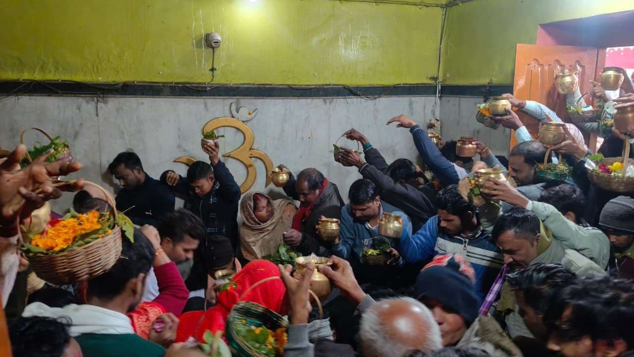 नये साल के आगमन पर विष्णु मंदिर में पर्यटक व भीमशंकर महादेव मंदिर में उमड़ी श्रद्धालुओं की भीड़