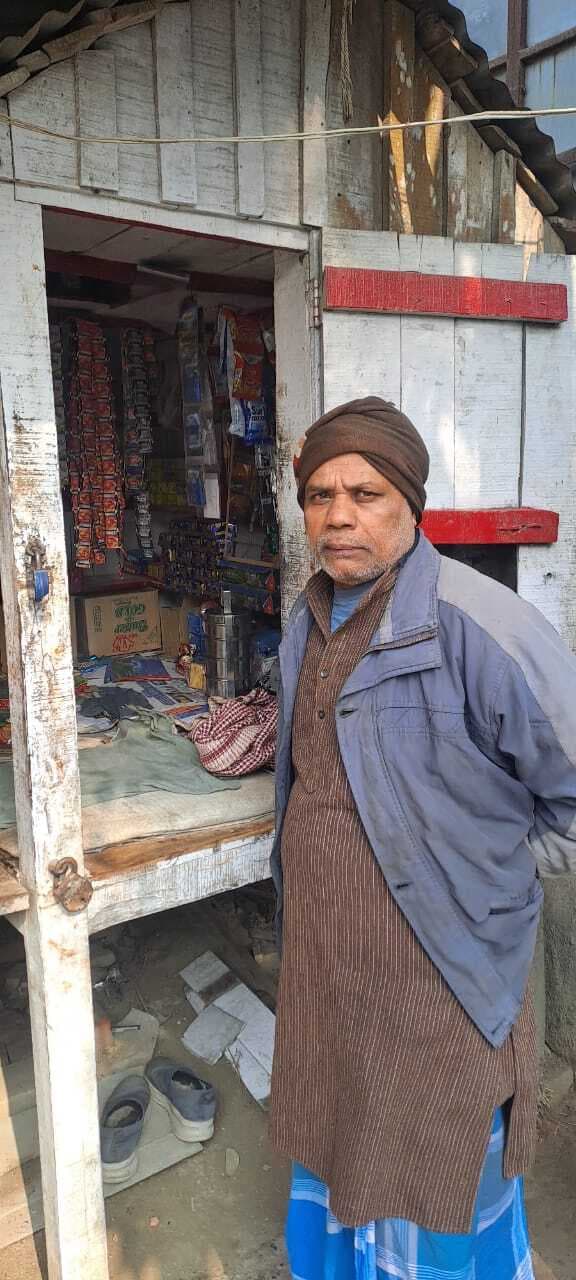 पान दुकान का ताला तोड़कर चोर ने की चोरी