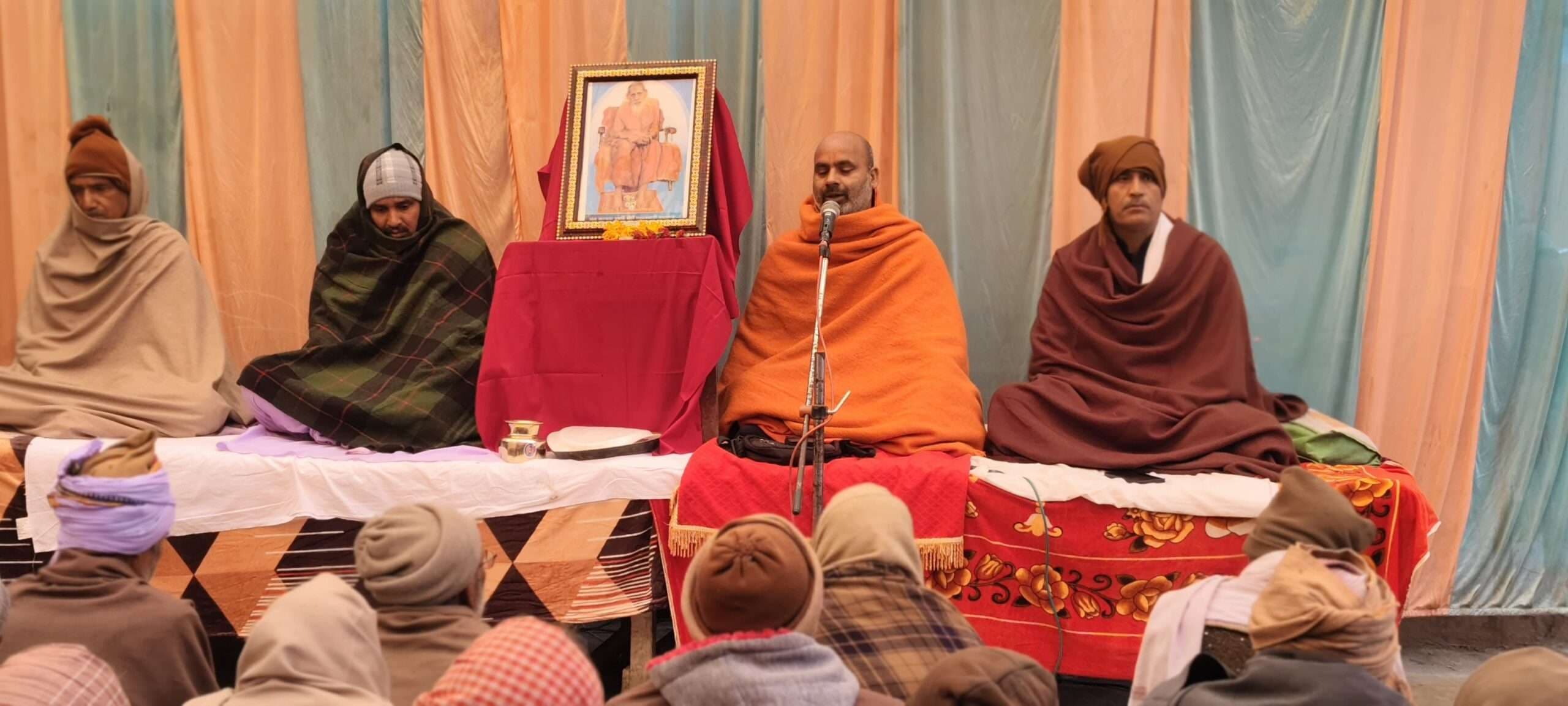 सभी मनुष्य को गुरु की करनी चाहिए भक्ति : रौशन बाबा