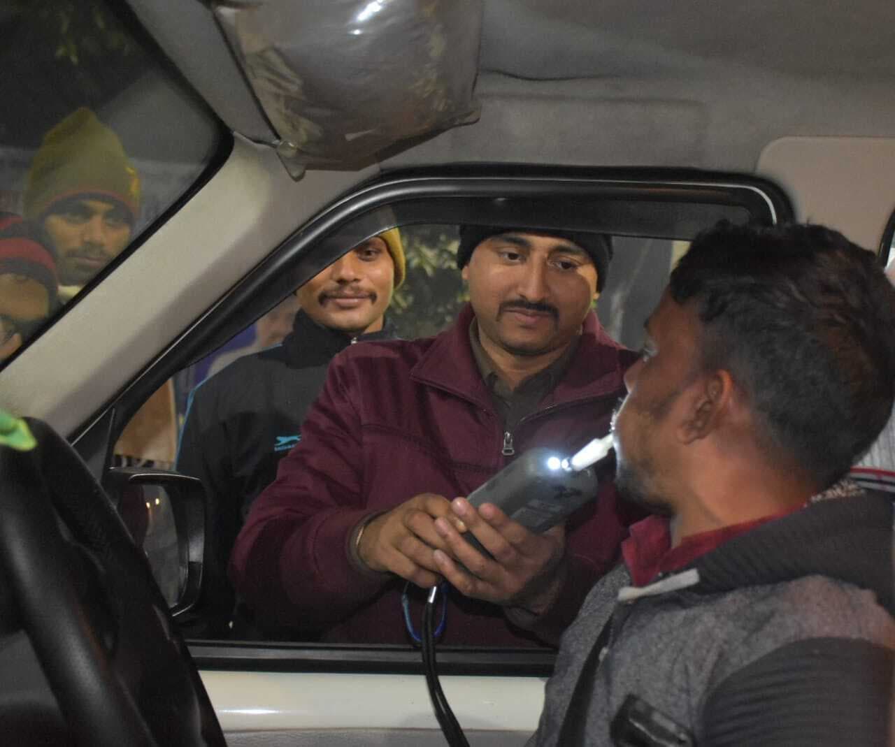 शहर में टाइट पुलिसिंग रही साल की अंतिम रात