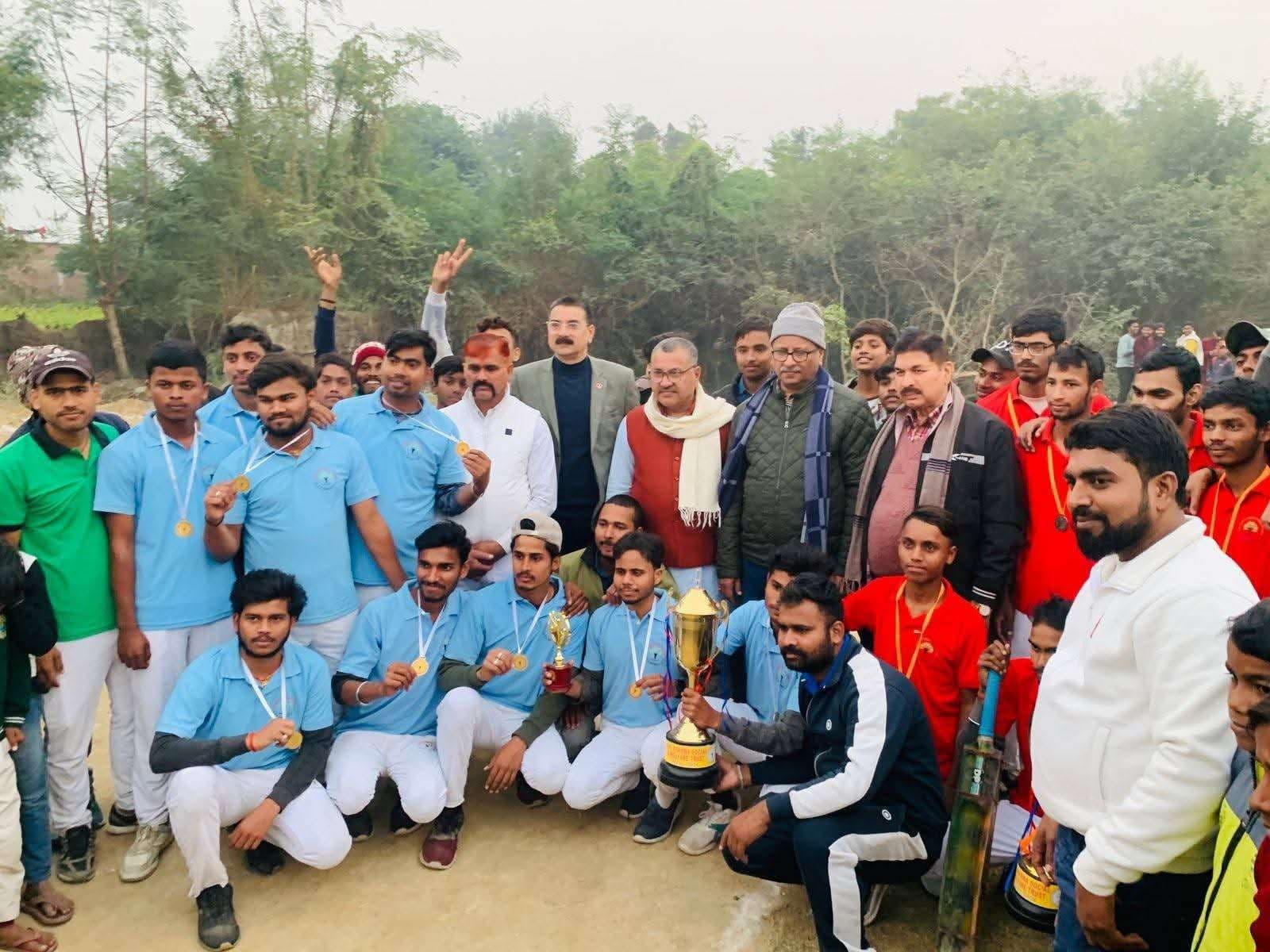 रूद्रा राइडर्स ने अंतिम गेंद पर रोमांचक जीत दर्ज कर ट्रॉफी जीती