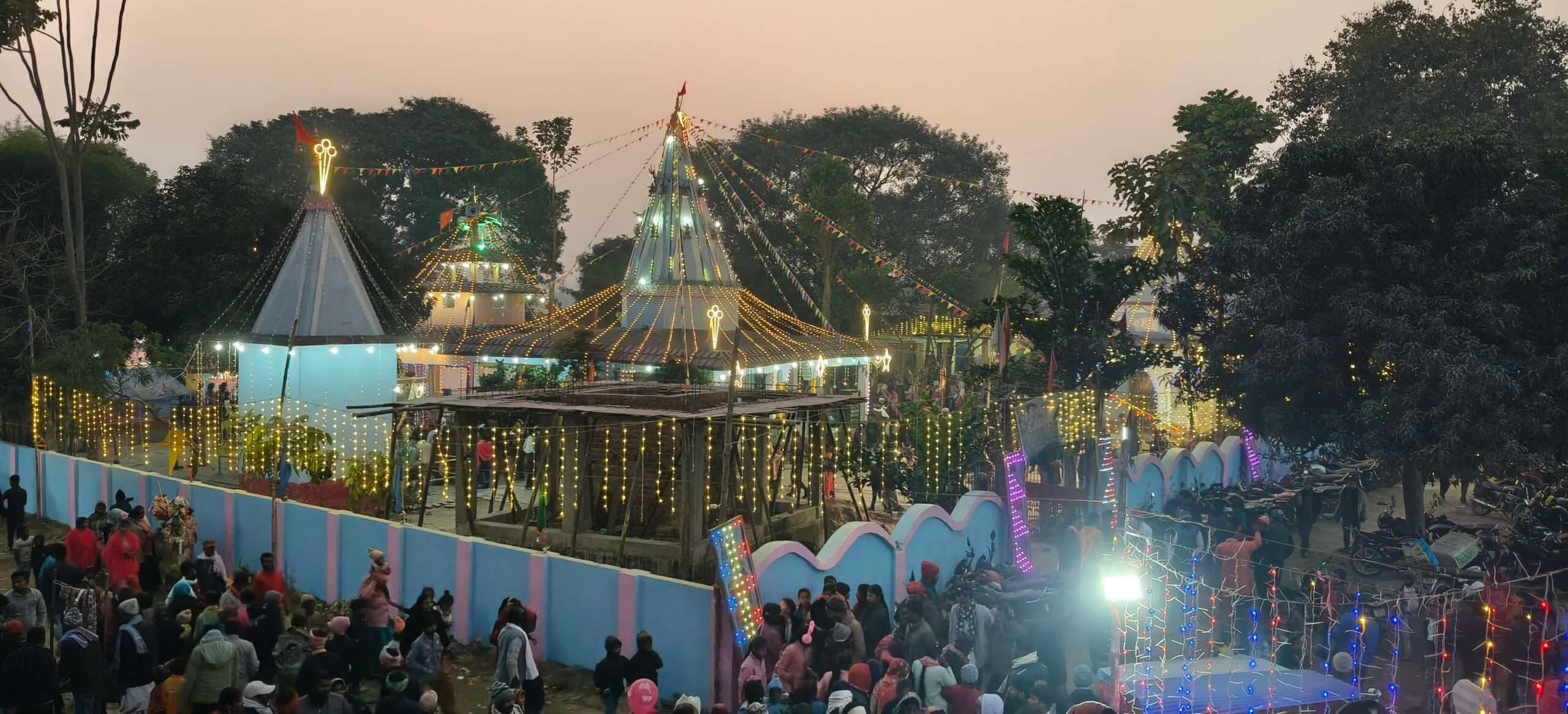 मेले में दंगल प्रतियोगिता बना है आकर्षण का केंद्र