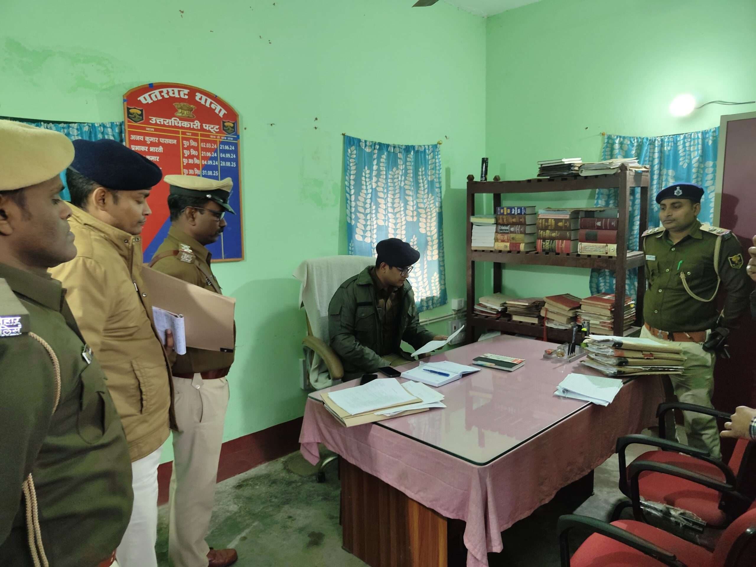 अनुसंधान में तेजी व लंबित मामलों का करें शीघ्र निष्पादन