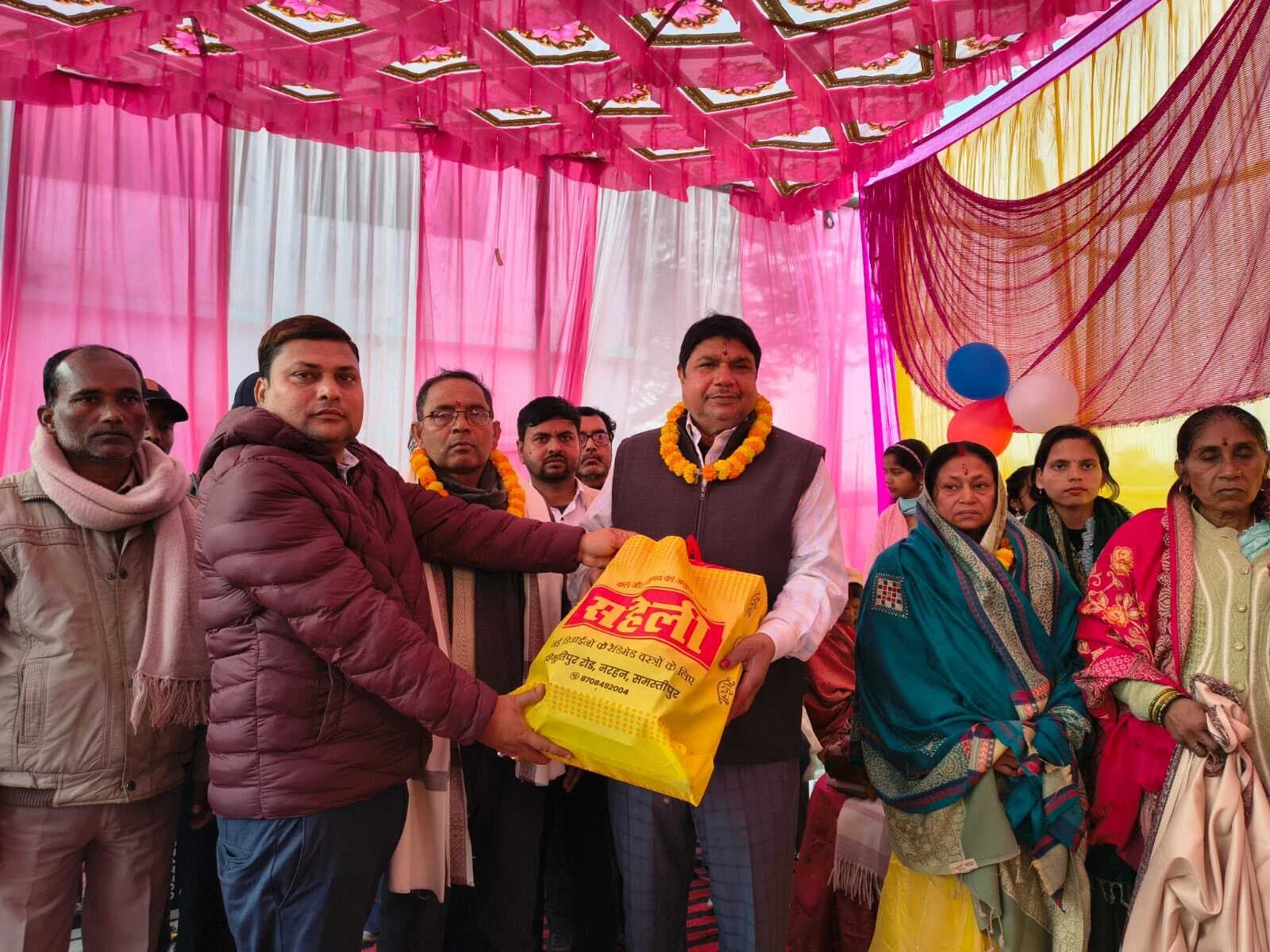 Samastipur News:सेवानिवृत्त एचएम व शिक्षिका को समारोहपूर्वक विदाई