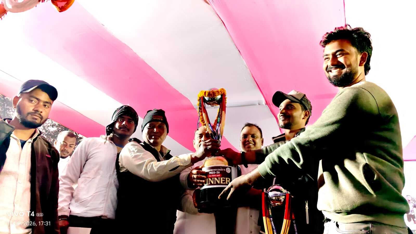 टंडवा प्रीमियम लीग सीजन-15 का फाइनल हंगामे के बीच समाप्त, मझिआंव विजेता घोषित