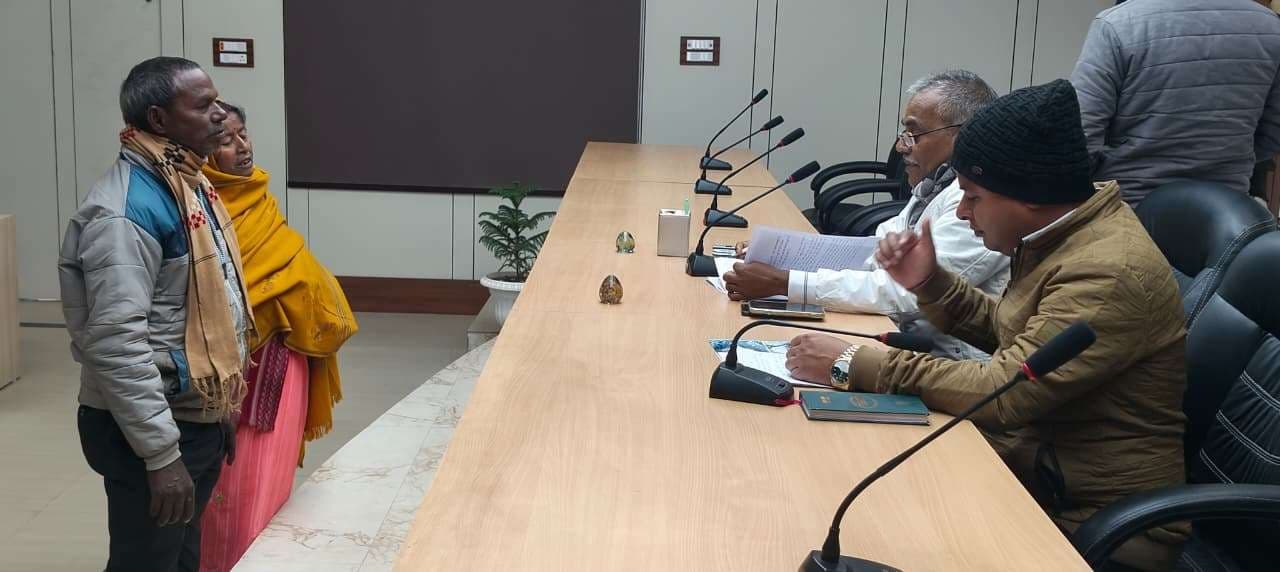 जनता दरबार में सुनी गयी लोगों की समस्या