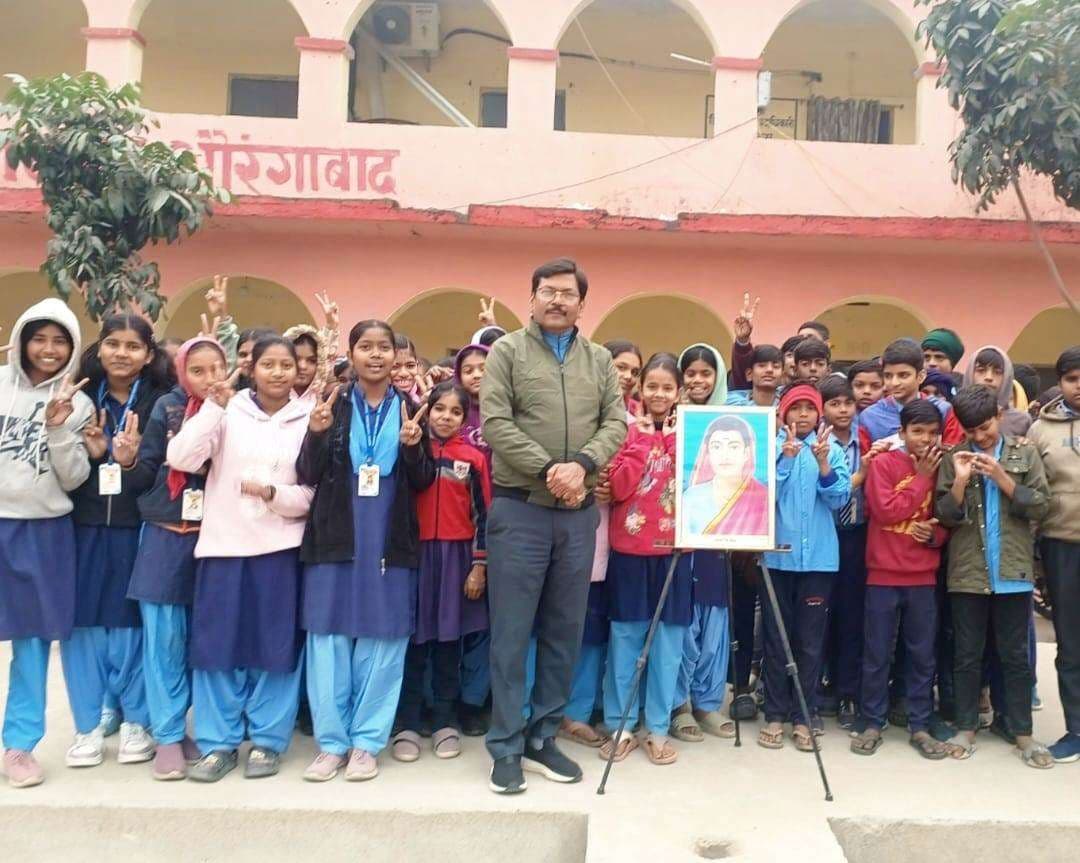सावित्री बाई फुले ने महिलाओं को अपनी बेहतरी के लिए शिक्षा को हथियार बनाने की वकालत की