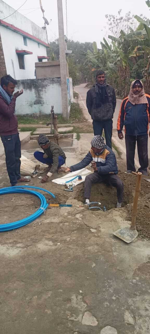 hajipur news. वर्षों से ठप नल जल योजना का काम हुआ शुरू