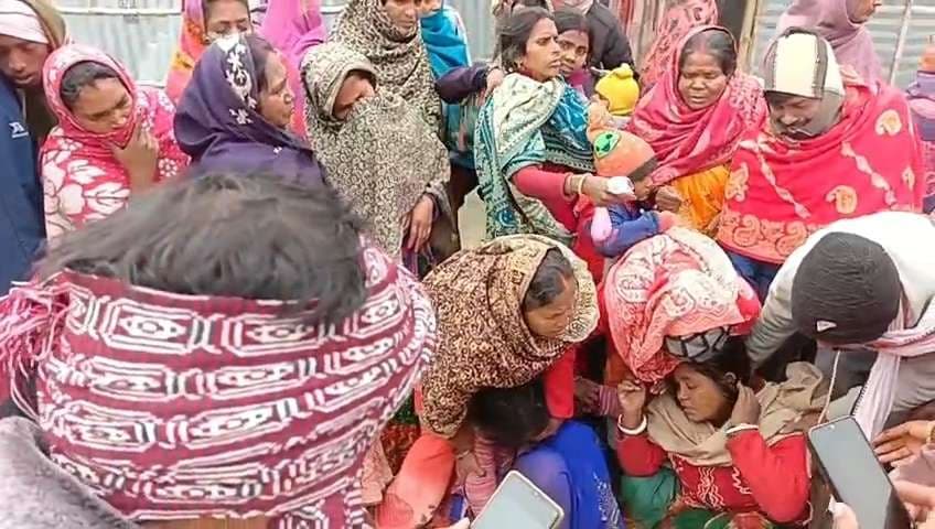 hajipur news. पत्नी को वीडियो कॉल करने के बाद युवक ने फांसी लगाकर की खुदकुशी