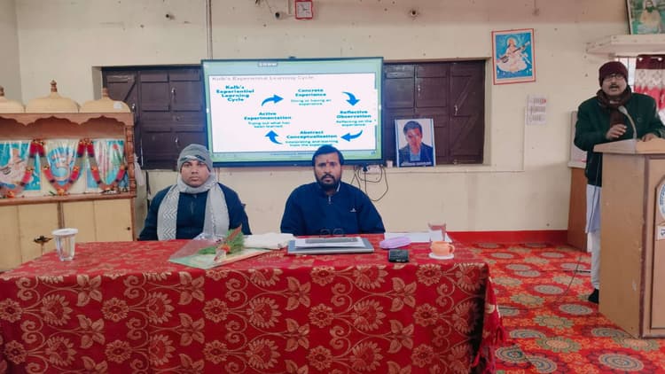 Samastipur News:शिक्षकों को दिया गया इन हाउस प्रशिक्षण