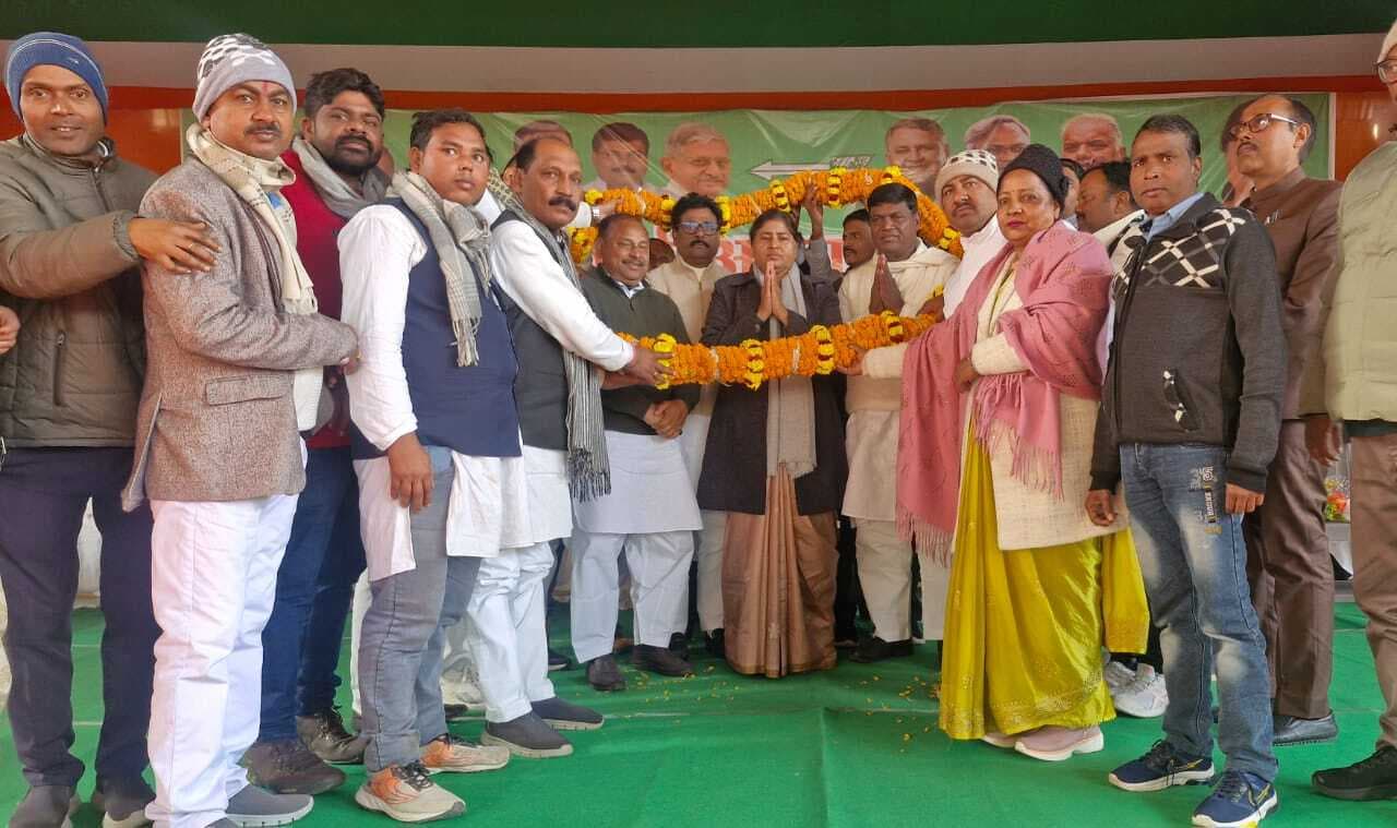 पार्टी की सबसे बड़ी पूंजी है कार्यकर्त्ताओं का संघर्ष व समर्पण : लेशी सिंह