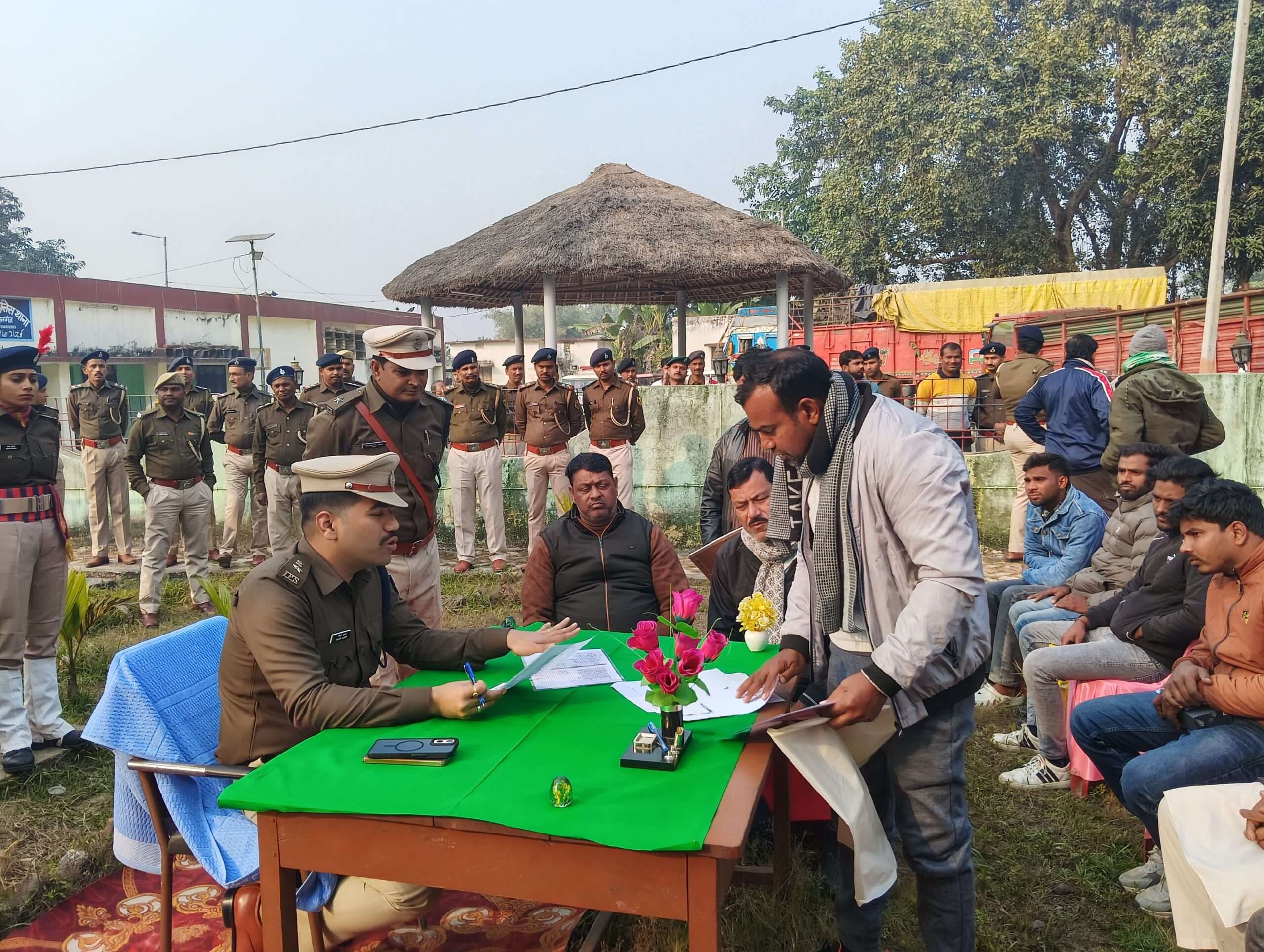 एसपी ने सुनीं आमजनों की समस्याएं, थानाध्यक्ष को त्वरित कार्रवाई का दिया निर्देश