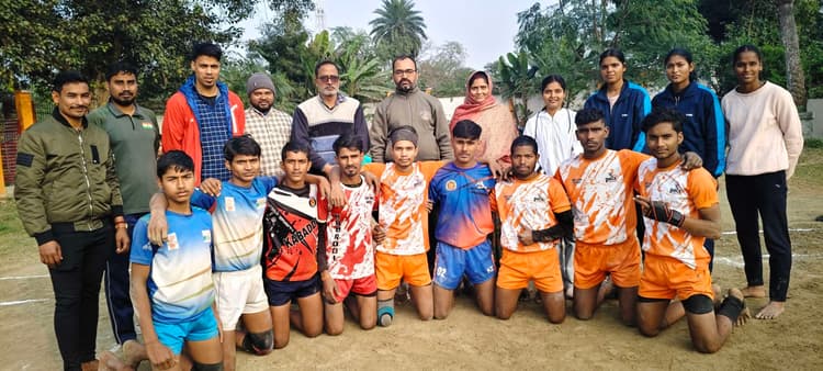 जूनियर बालक कबड्डी प्रतियोगिता के लिए टीम बेगूसराय रवाना