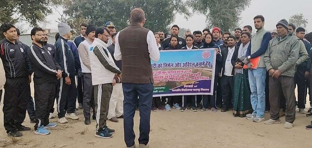 अभियंताओं की टीम ने निरंजन नदी के बचाव का लिया संकल्प