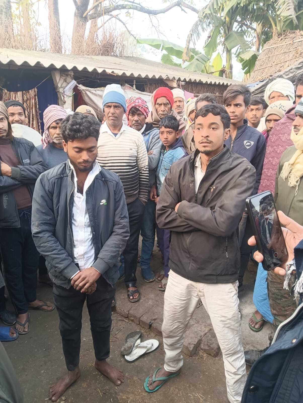 Samastipur News:किशोरी से गैंगरेप कर भाग रहे आरोपी को घरवालों ने दबोचा