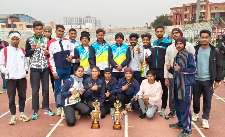 राज्य स्तरीय क्रॉस कंट्री एथलेटिक्स प्रतियोगिता में रोहतास की डबल जीत