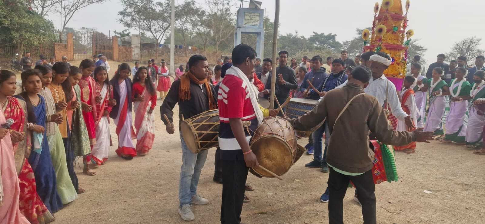 पंचपरनिया भाषा के शिक्षकों की नियुक्ति हो : डॉ करमचंद