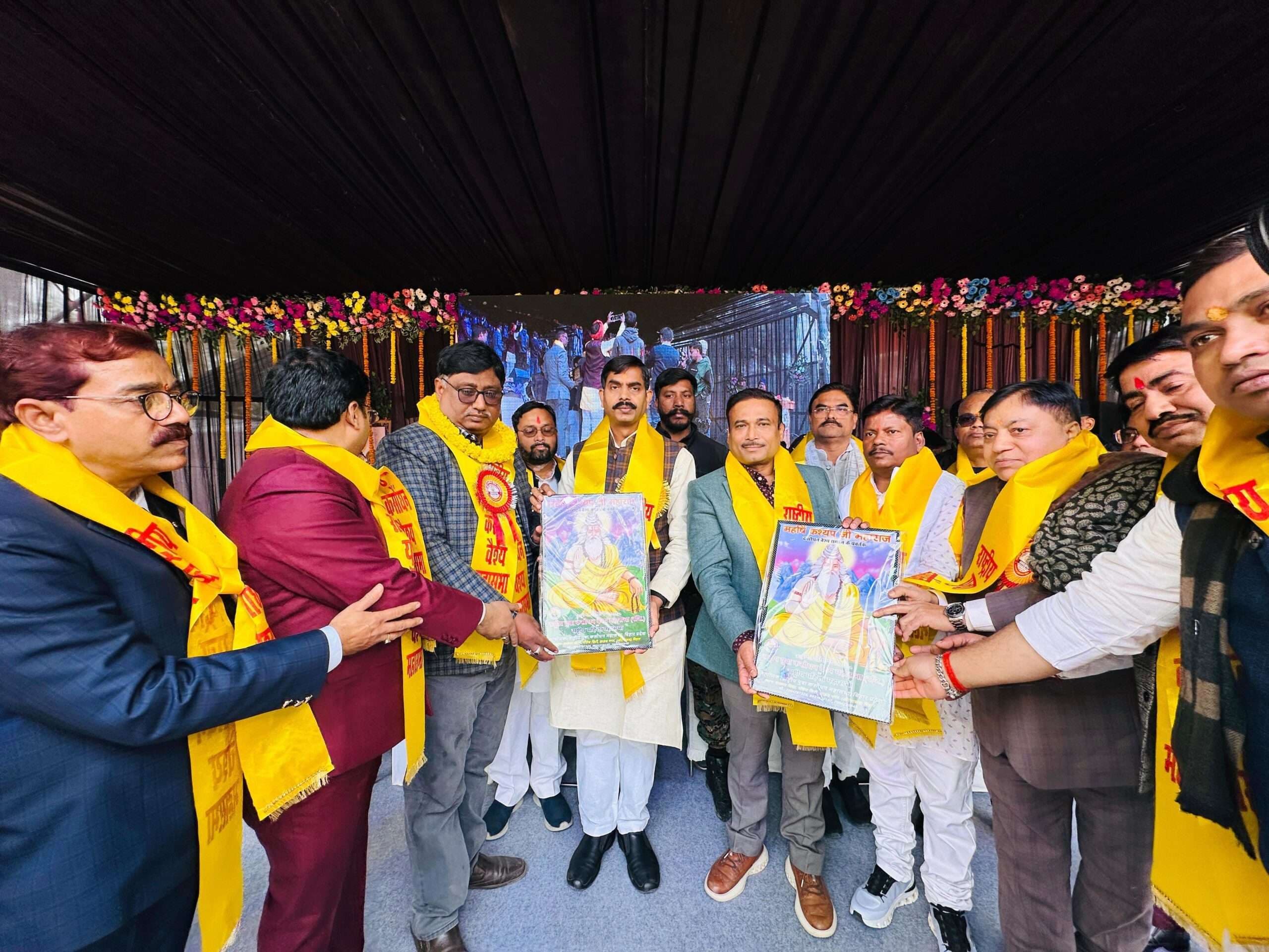 बच्चों को अच्छा संस्कार दें, तभी समाज में बदलाव होगा : आनंद प्रकाश