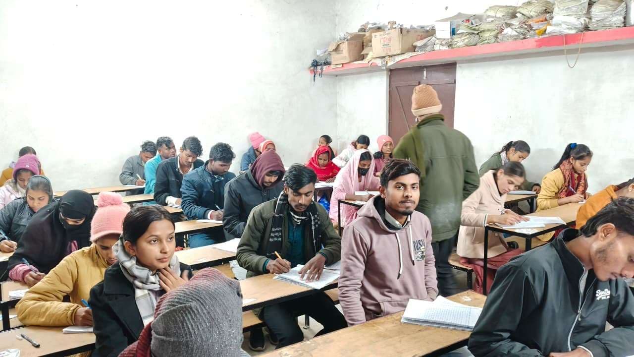 शांतिपूर्ण वातावरण में संपन्न हुई स्नातक प्रथम खंड की परीक्षा