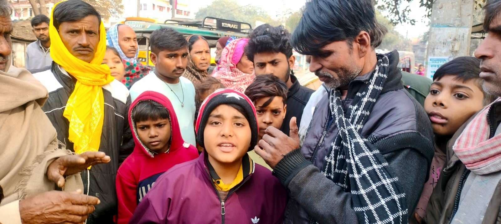 बाइक सवार ने सब्जी विक्रेता के पुत्र को झांसा देकर ले भागा, सूझबूझ से बचा