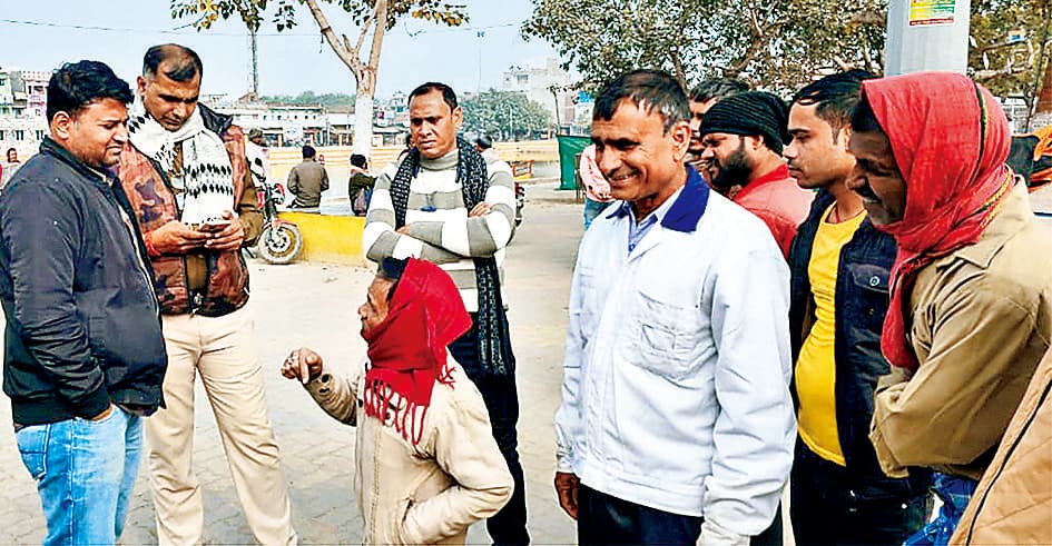सूर्यकुंड तालाब परिसर से हटाया गया अतिक्रमण