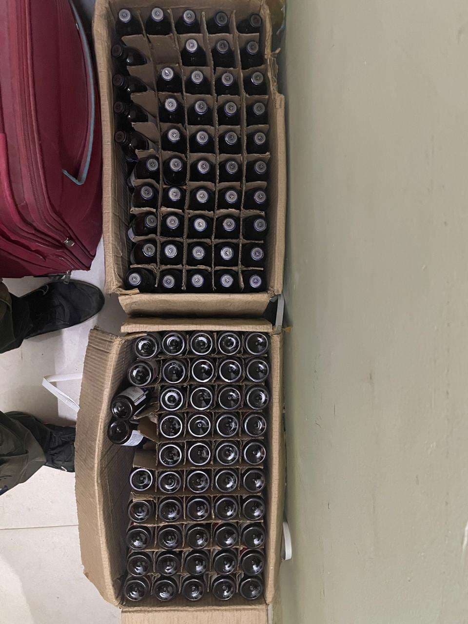 जेल के समीप प्रतिबंधित 30 लीटर कोडिन सिरप के साथ चार गिरफ्तार, 3 लाख रूपये बरामद