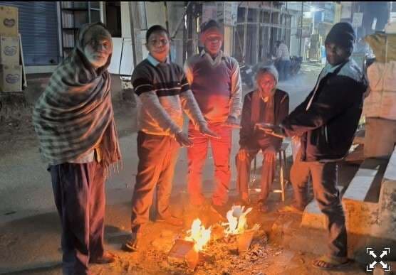 Giridih News :गिरिडीह में शीतलहर का प्रकोप, जनजीवन प्रभावित