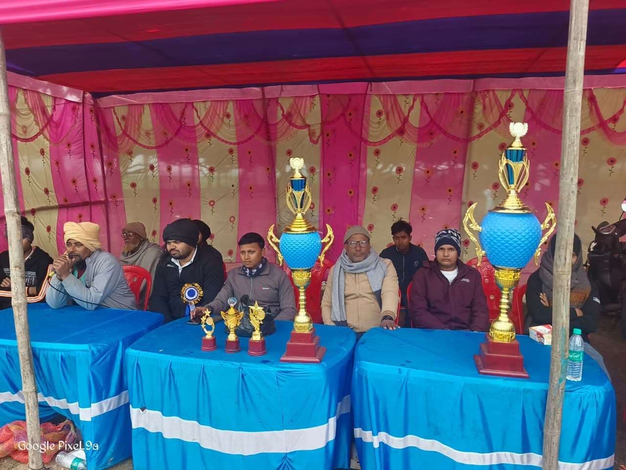 मधाइपुर में क्रिकेट प्रतियोगिता का किया आयोजन