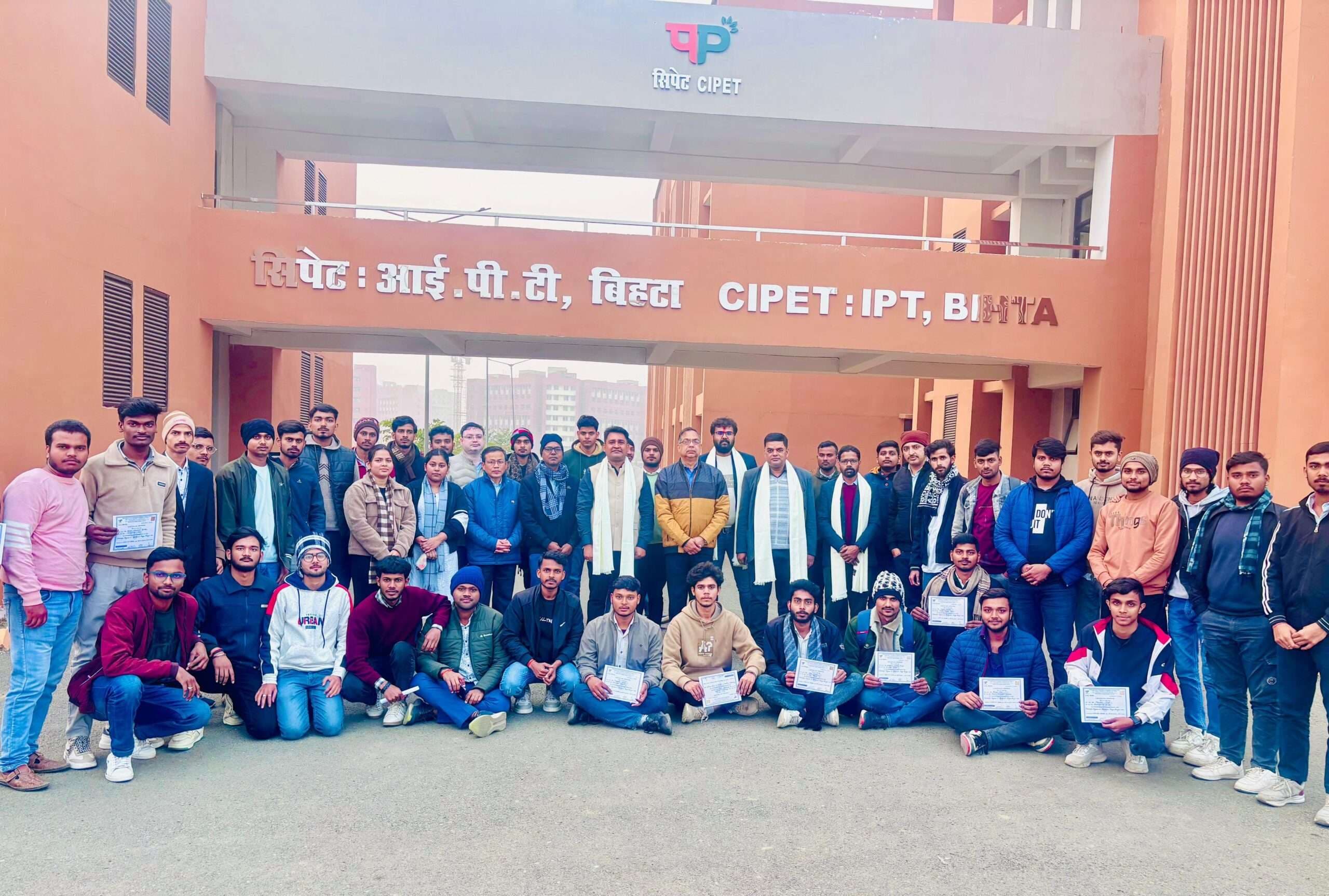 विद्यार्थियों के लिए औद्योगिक प्रशिक्षण अत्यंत आवश्यक : डॉ पंकज