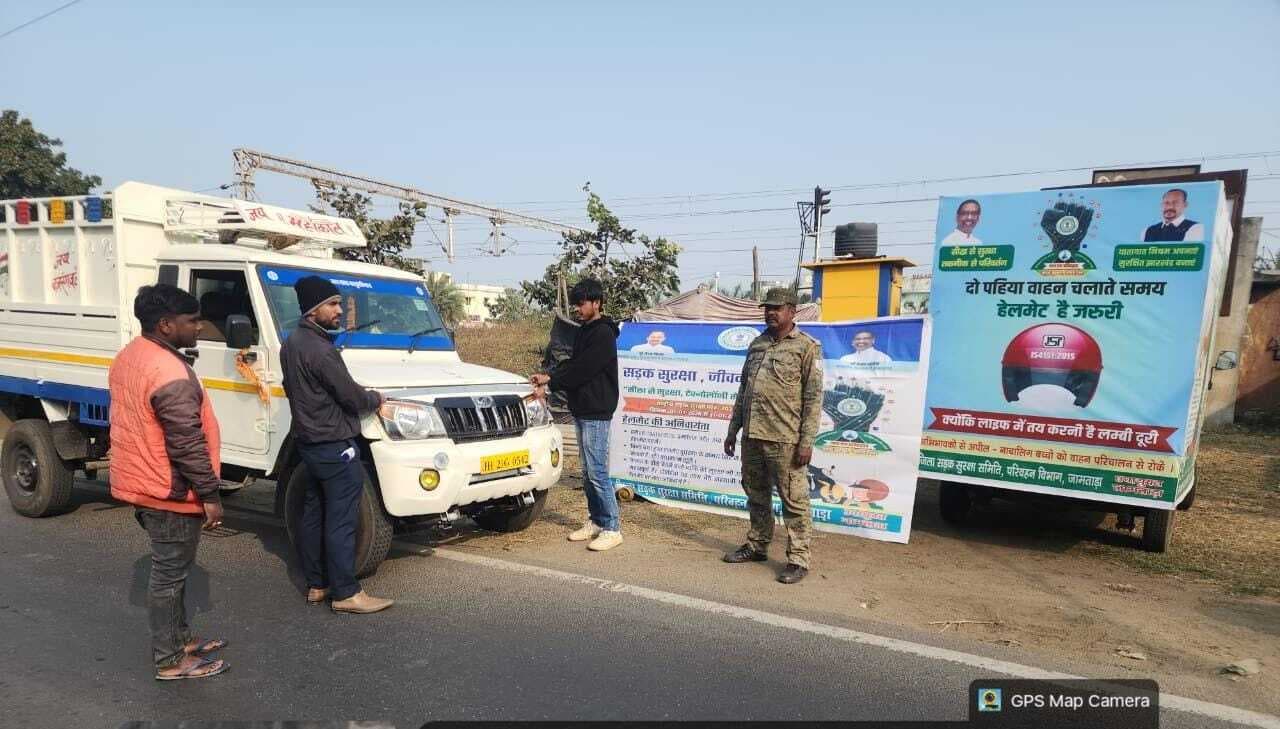 डीटीओ के नेतृत्व में वाहनों में लगाया गया रिफ्लेक्टिव टेप